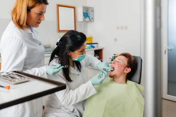 Best Weekend Emergency Dental Services in Girard, KS